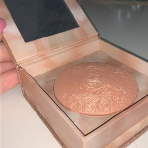 Urban Decay illuminated highlighter